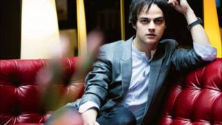 Watch Jamie Cullum Back To The Ground video