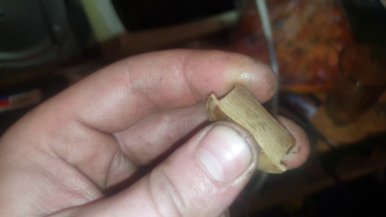 как поменять прокладку клапанной крышки и натяжителя цепи на шкода ...