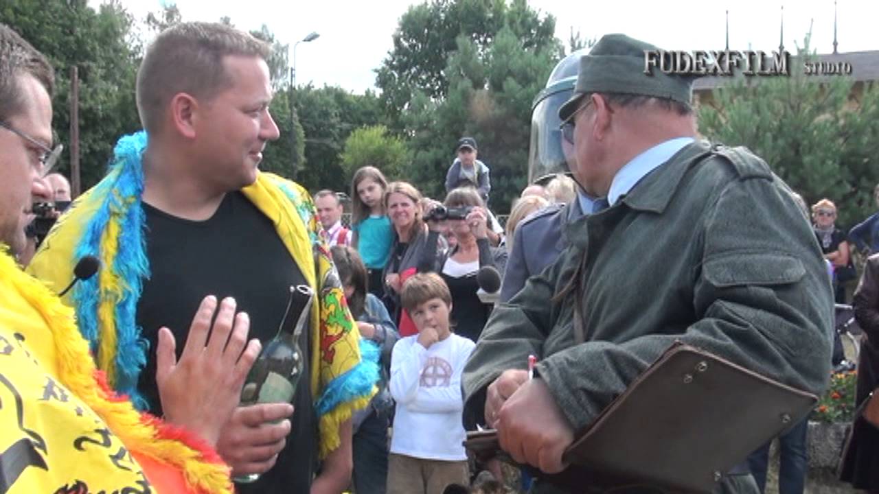 NIECH ŻYJE NAM REZERWA