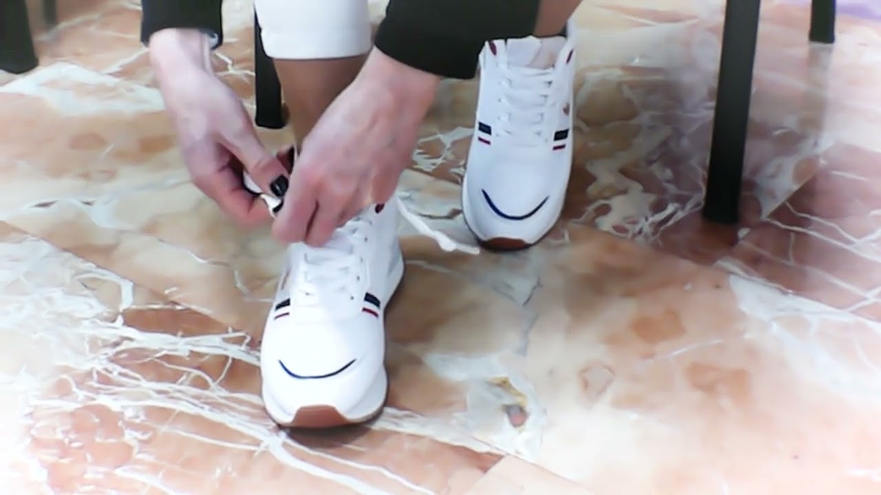 NIKE MD RUNNER 2 HOMBRE - Zapatillas Azul Marino Nike - Distribuidor  Oficial en Valencia 2019 - YouTube