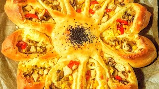 جونيةتى دروستكردنى بيتزاى گول . بيتزا على شكل وردة . pizza .خواردنى كوردى/لا تنسو لايك الفيديو مترجم