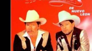 Video thumbnail of "LOS INVASORES (BOLEROS DE DIAMANTE)"