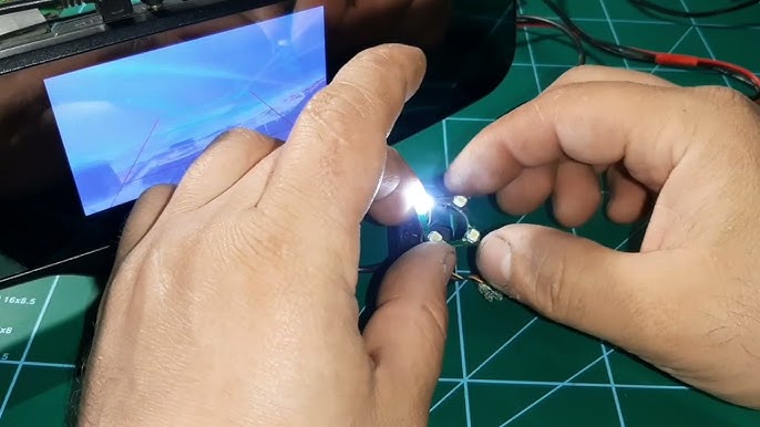 Xotin yalangoch yuradi video Anastasiya ishtirokidagi chexiyalik porno fotosuratlar