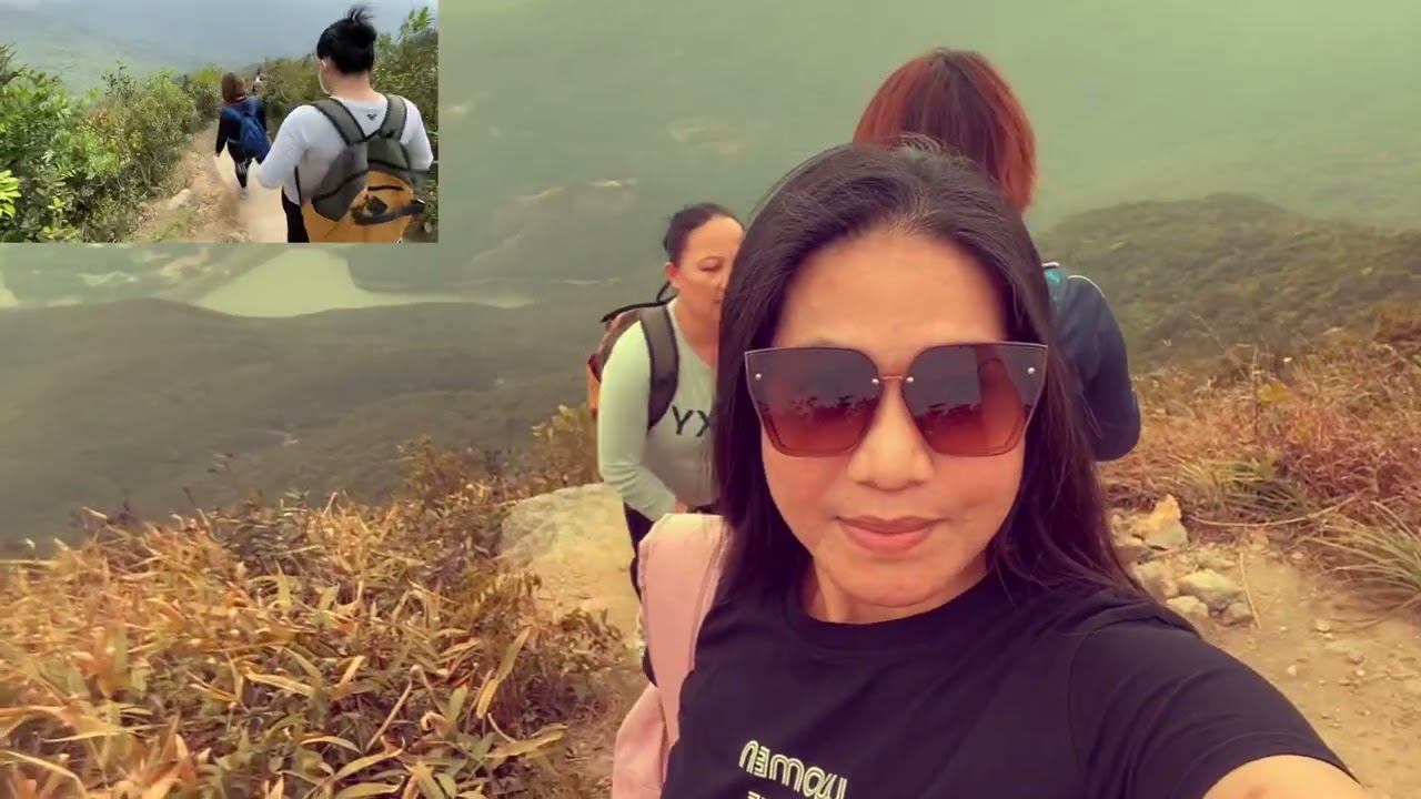 Hiking,The peak HK😍