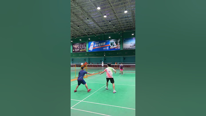如果4个人只有2个球拍！！！那我们就这么打！#羽毛球培训 #是时候展现真正的技术了 #运动也要带节奏 #羽毛球单打战术 #一顿操作猛如虎