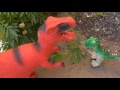 Динозавры/Dinosaurs/Папа Тиранозавр учит своего детеныша охотиться и ничего не бояться