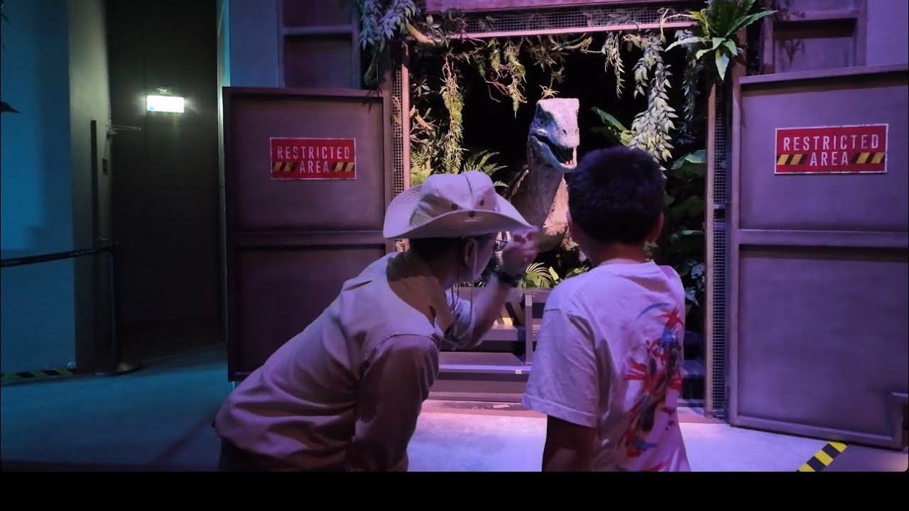 Jurassic world เอเชียทีค