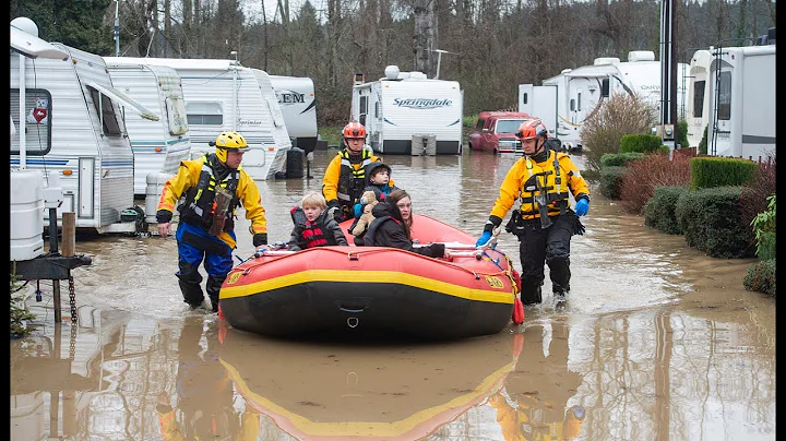 Residents evacuated from flooded Puyallup RV park