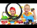 Влад и Никита играют с Hot Wheels Monster Truck 