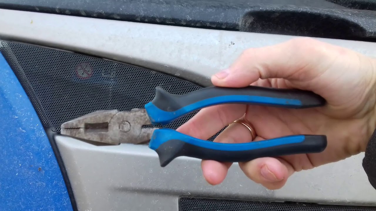 Как избавится от скрежета дворников.Что делать если скрипят стекло очистители.