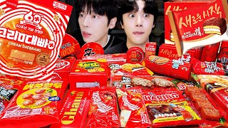 ASMR MUKBANG | RED FOOD JELLY CANDY Desserts (FIRE Noodles, chocolate) Convenience store