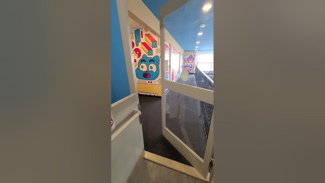 I found the world's greatest elevator! - Cartoon Network hotel - CoasterCon  43 day 2 sneak peek 