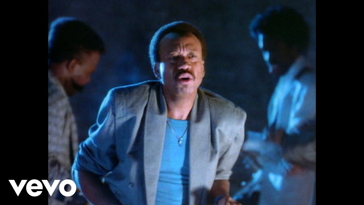 Obejrzyj Earth, Wind & Fire - System of Survival (Official Video) w YouTube Obejrzyj Earth, Wind & Fire - System of Survival (Official Video) w YouTube