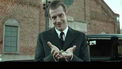 Some know shakespeare. Some are mothers. And some people dance__The Curious Case of Benjamin Button