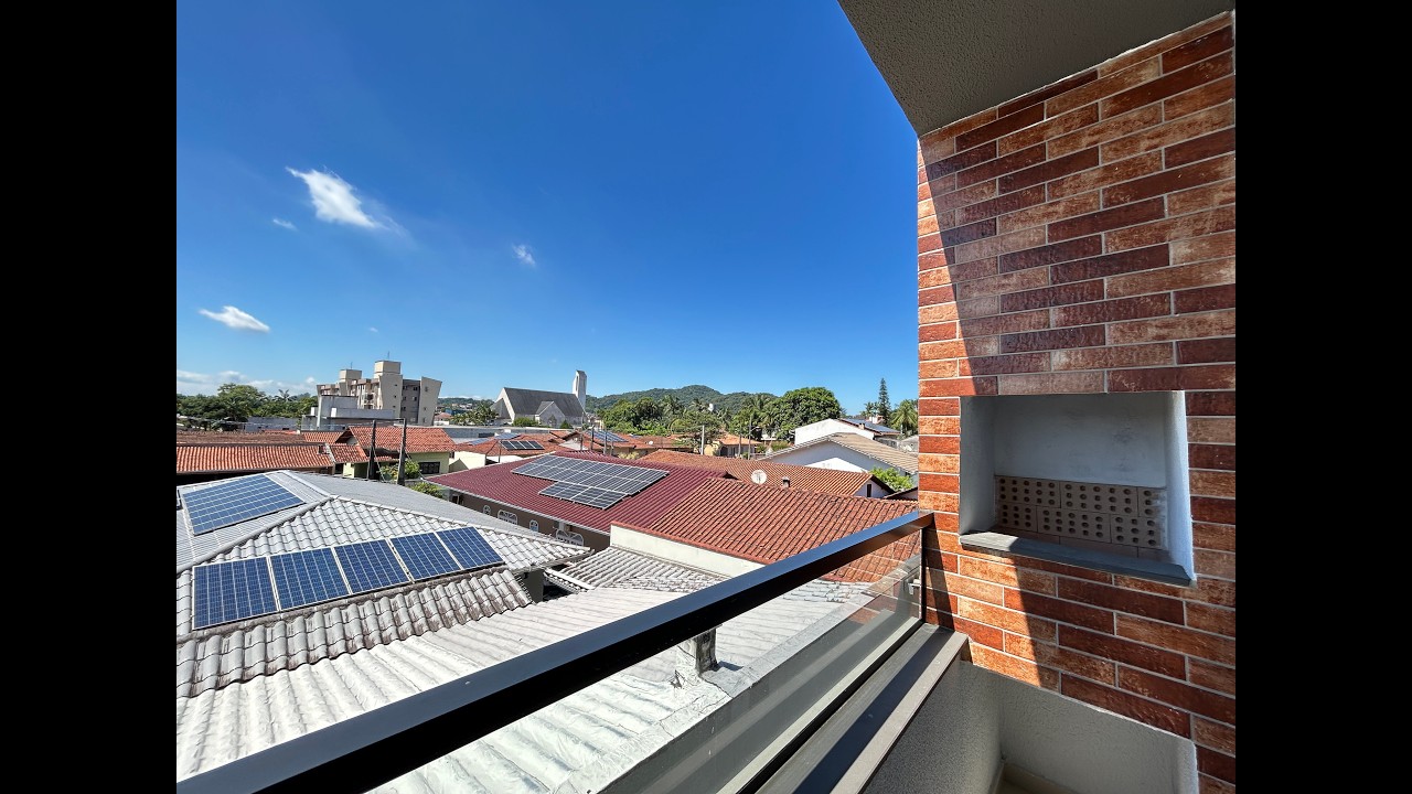 Venda - Apartamento com 03 quartos no bairro Iririú