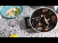 Мидии на пару с овощами винегрет.mejillones a la vinagreta.