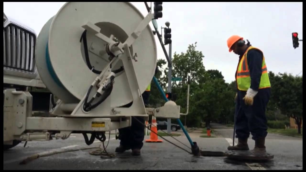Clearing backed up sewer and rain filled lines in Kansas City YouTube
