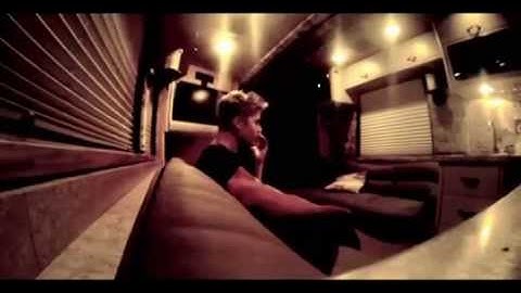 Justin Bieber Ft. Diplo and Skrillex - Where are U now