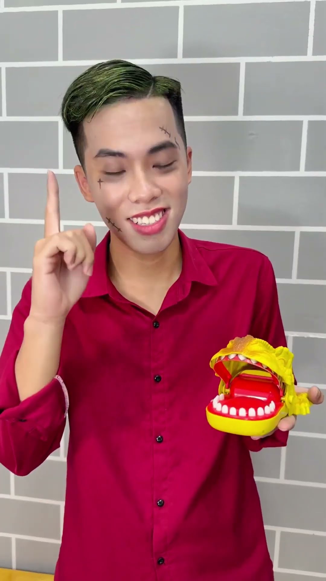 LNF - Đồ chơi khám răng cá sấu nhỏ, to \u0026 khổng lồ || Crocodile dental toy Noob Pro Hacker #shorts