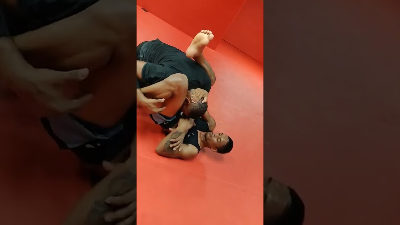Brazilian jiu-jitsu fighter goes for submission