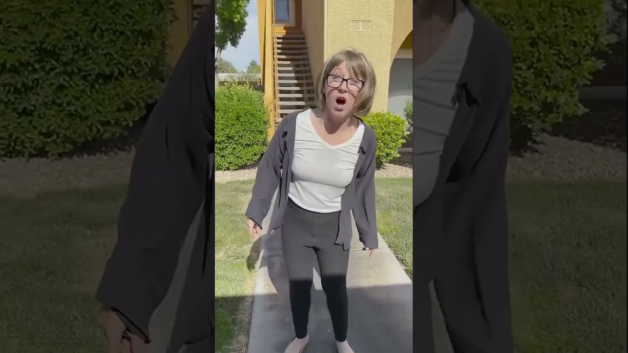Entitled Karen Gets Taught A Lesson When The Security Guard Came Shorts