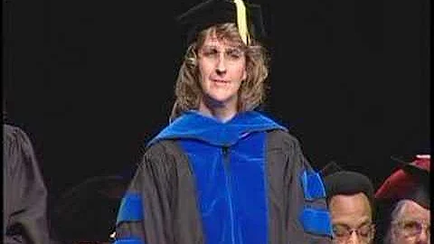 Dr. Crumley receives Presidential Scholarship award