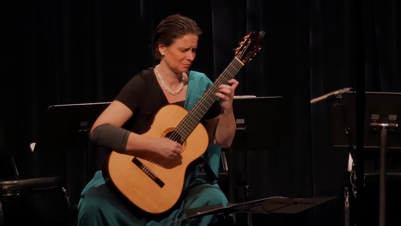 Yvonne Zehner peforms Kapsberger's Arpeggiata