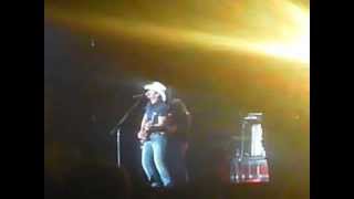 Brad Paisley Sweet Home Chicago at Wrigley Field