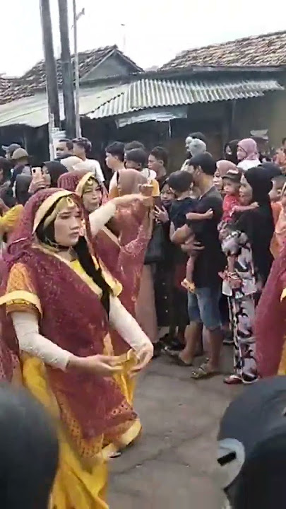 Tarian India Sedekah Laut dan Bumi Tasikagung