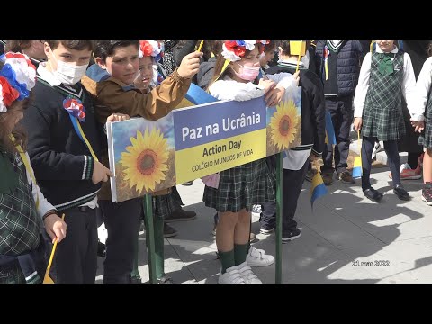 Crianças do Colégio Mundos de Vida sensibilizam para a paz na Ucrãnia