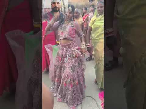 ऐसा डांस कभी नहीं देखा होगा🤔😆😆 #ytshorts #lovemusic # trending #viral#youtubemusic #firstsong