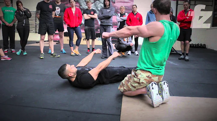 How To Front Lever with Travelling Front Lever Dem...