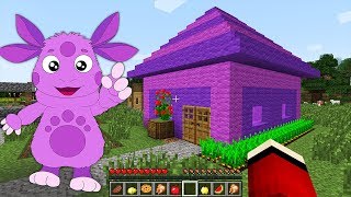 ВСТРЕТИЛ ЛУНТИКА И ПОСТРОИЛ ЕМУ ДОМ В МАЙНКРАФТ ТРОЛЛИНГ MINECRAFT