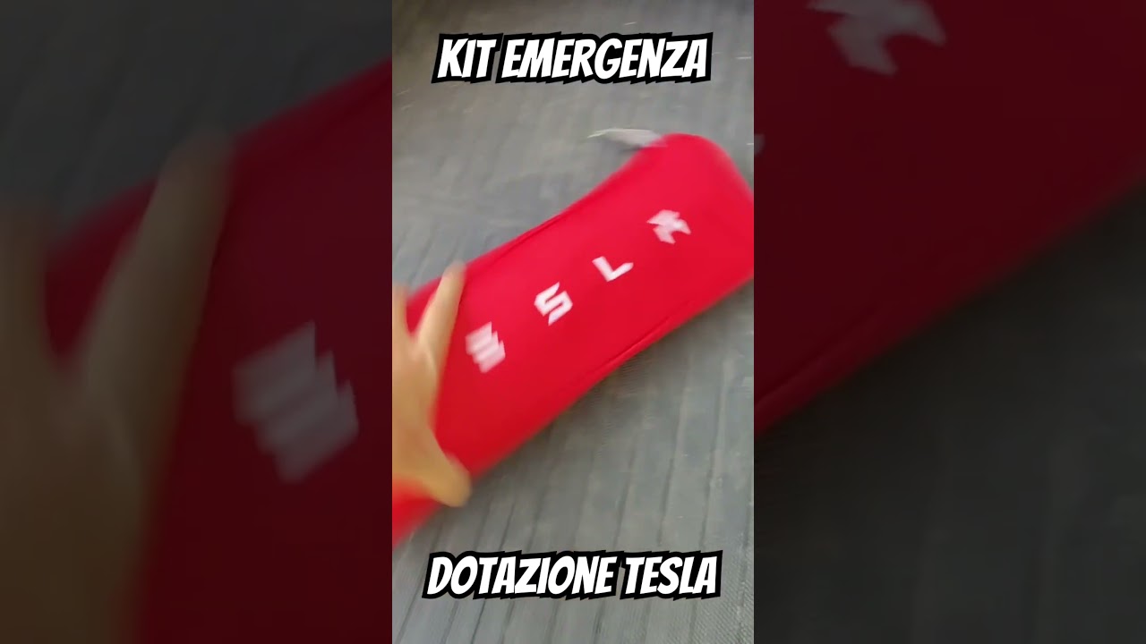 Kit EMERGENZA in dotazione nelle Auto TESLA. Un KIT veramente COMPLETO!!! Complimenti a Tesla.
