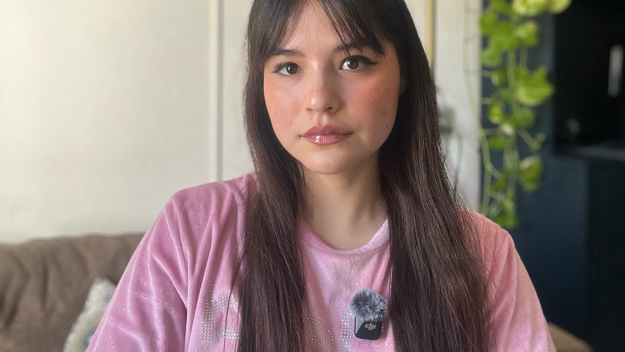 ASMR soft spoken mostrando mi maquillaje 