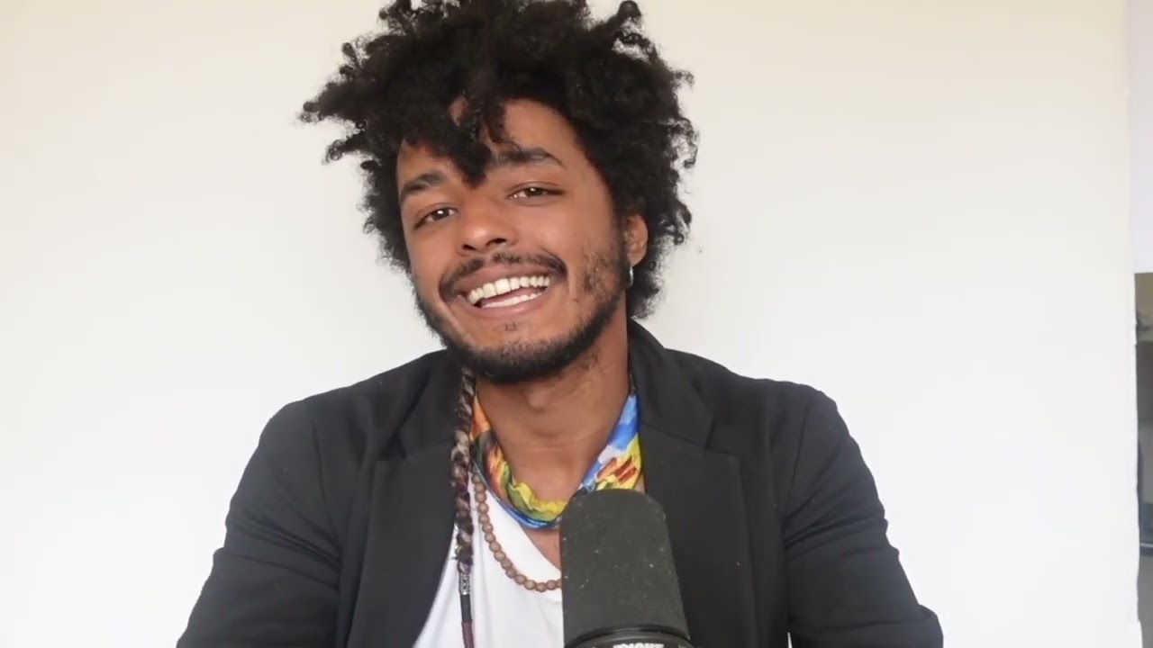 Men Notice You More When You Use The Hot And Cold Method - The pillow talk hour