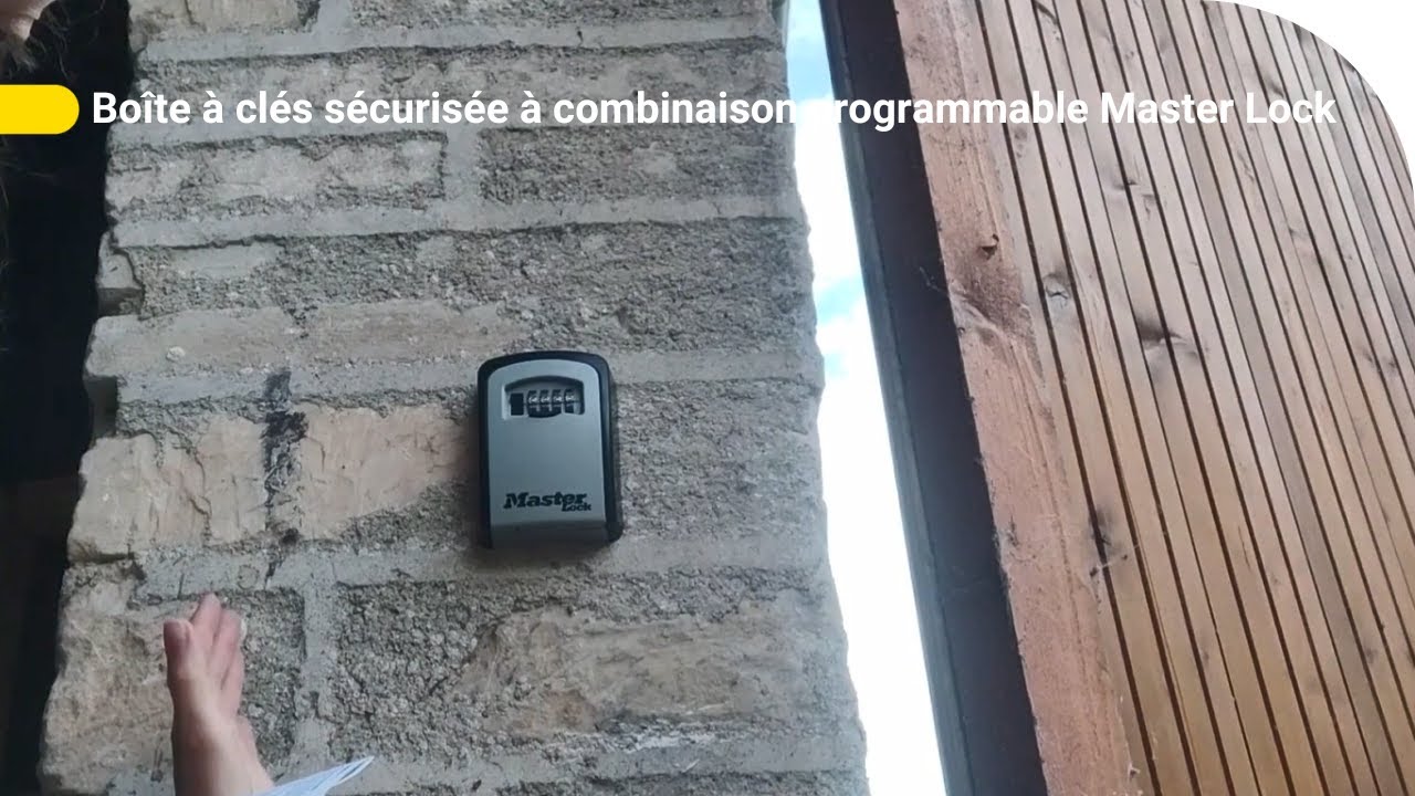 Boîte à clés sécurisée à combinaison programmable et fixation murale Master  Lock