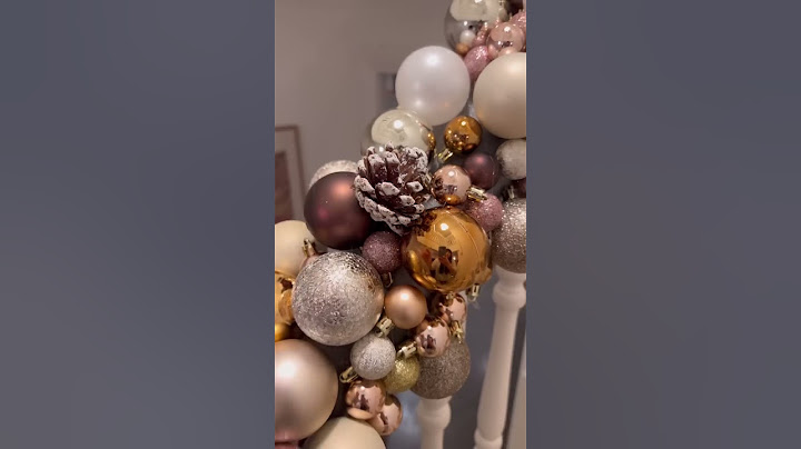 Easy DIY Christmas Decorations! #shorts #christmas #homedecor #christmasdecorations