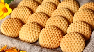 SIMPLE recipe for FAST, Soft Honey Biscuits.
