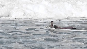 Andre Botha Rescues Evan Geiselman at Pipeline