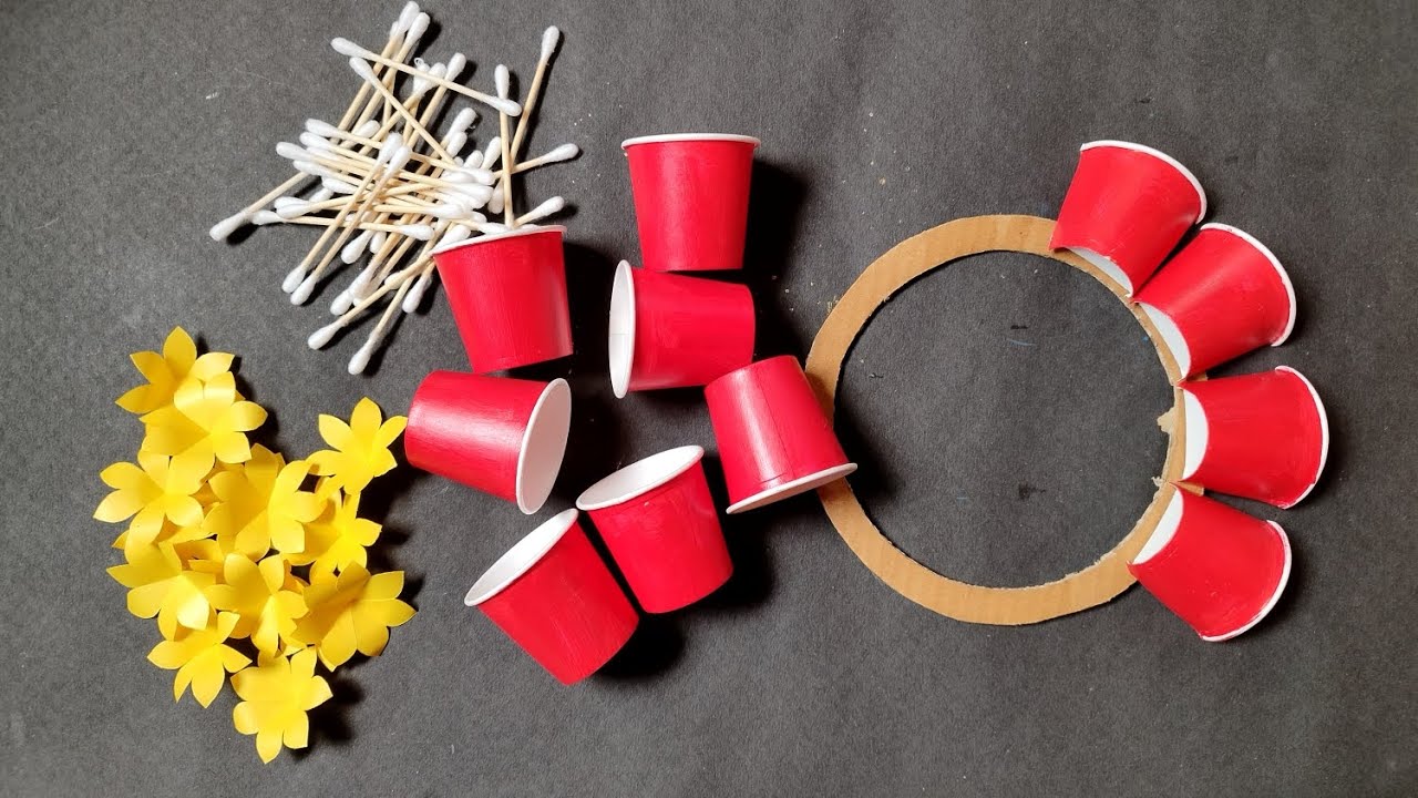 Beautiful Wall Hanging Ideas Using Paper Cups And Earbuds / Home decor ...