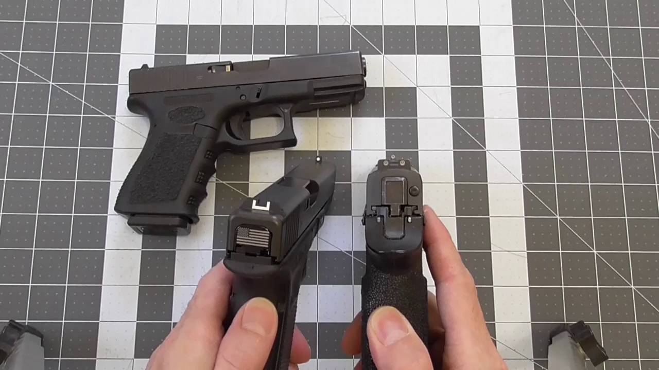 Glock 19 VS Sig Sauer P320 Compact - YouTube.