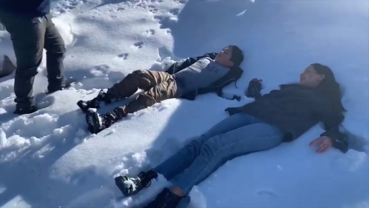 Snow on the way to L.A. - YouTube