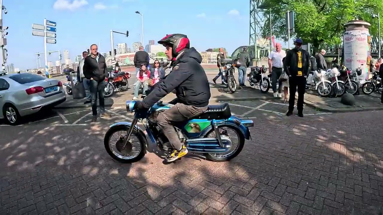 Stieltjesplein koningsdag Zündapp meet 2025 deel 1