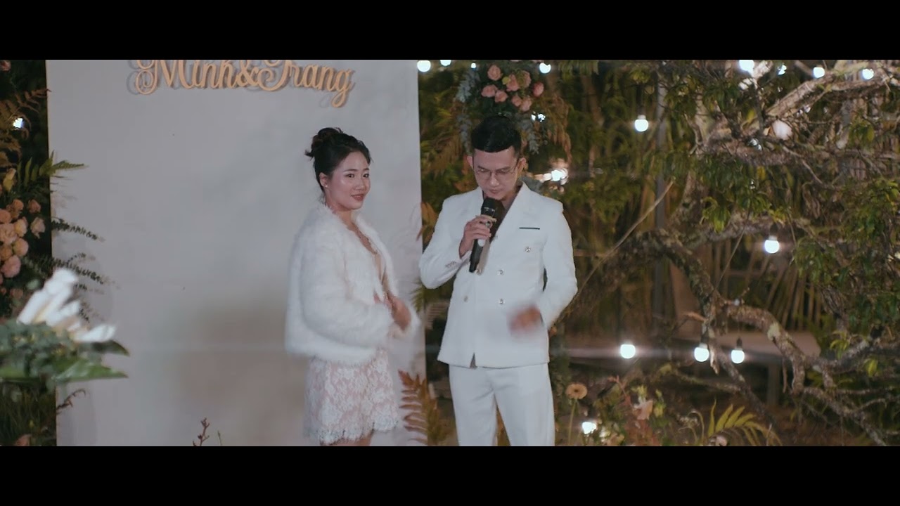 Màn cầu hôn cực kỳ lãng mạn trong đám cưới HẠNH TRANG