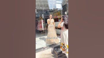 Công việc hằng ngày của cô gái ma-nơ-canh