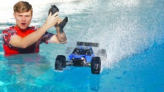 RC CAR DRIVES ON POOL!!