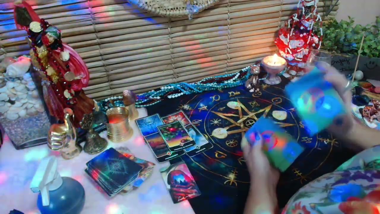 COMO ESTÁ  O VUCO VUCO DO(A) SER DE CRUZ?😱🤭(11)989292508#leituraintuitiva 🤥💃🎲🌹