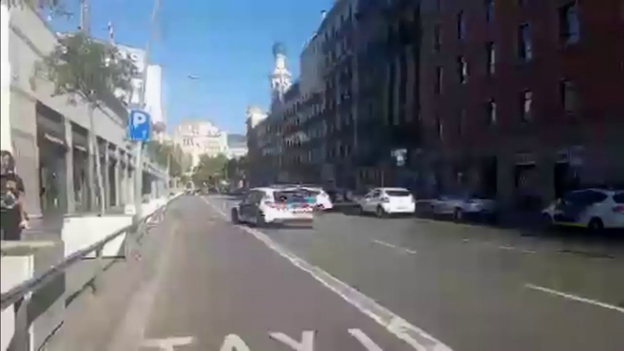 LIVE: CAUTION Van PLOWS INTO pedestrians in Barcelona, Spain - YouTube