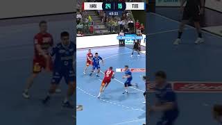 Best goalkeeper save in handball 💫🥅 #bestofhandball #handball #trending #handballhighlights #sports